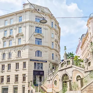 Mozart - Newly Renovated Wenen