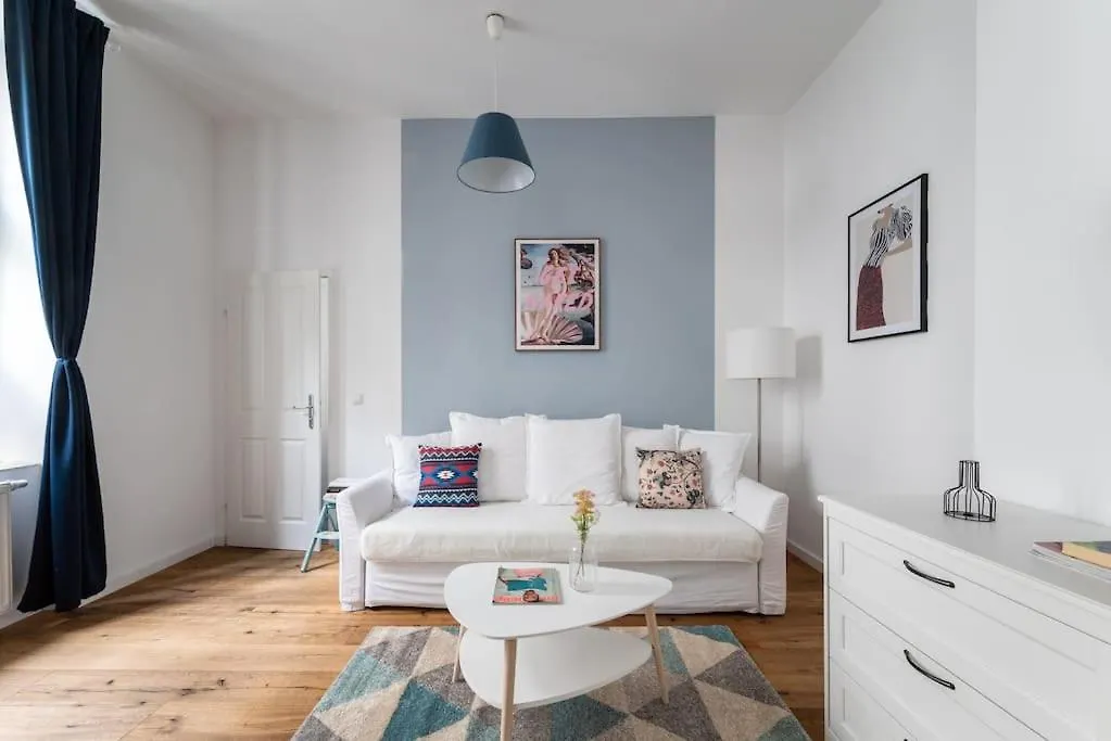 Chic Studio Near Metro & Center By Hm Wenen Appartement