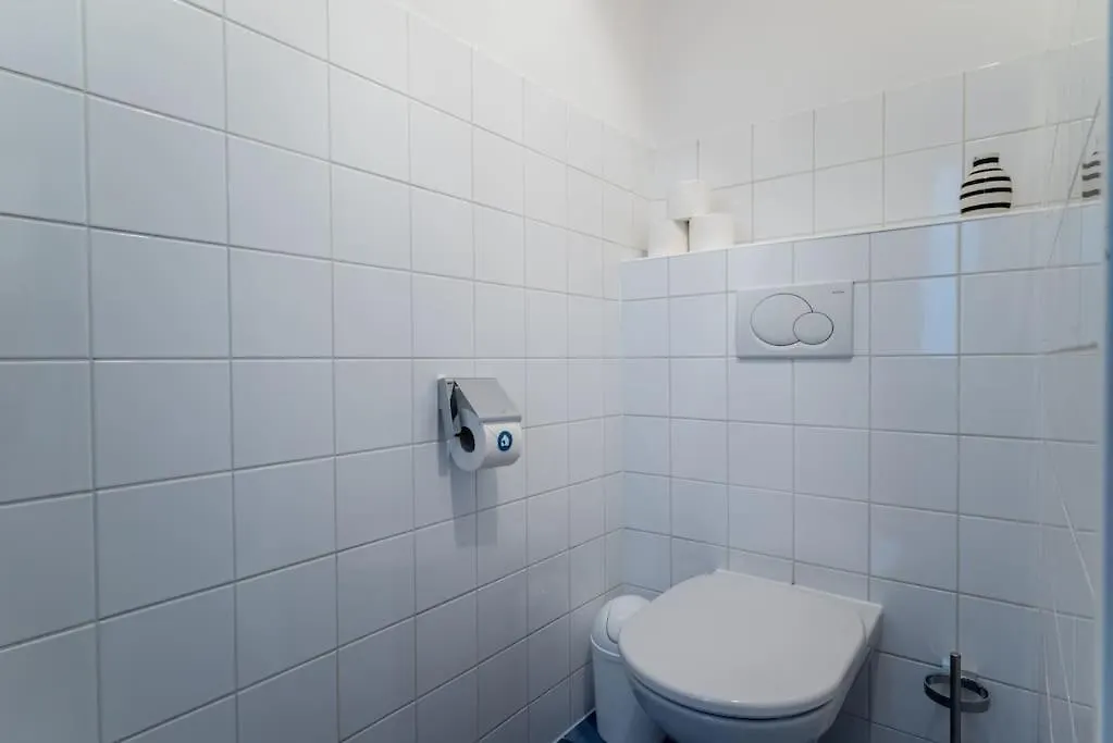Chic Studio Near Metro & Center By Hm Vienna 0*,