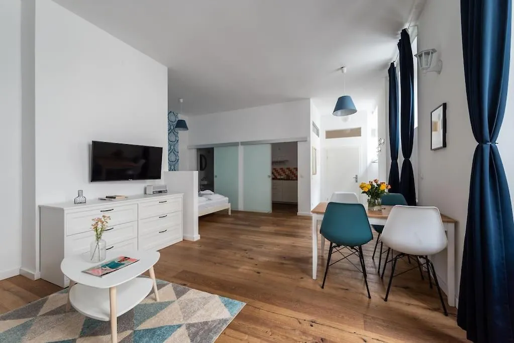 Appartement Chic Studio Near Metro & Center By Hm Wenen