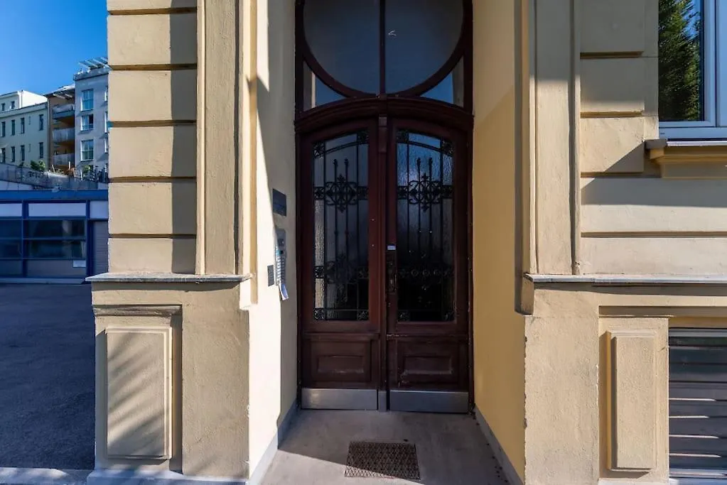 Chic Studio Near Metro & Center By Hm Vienna
